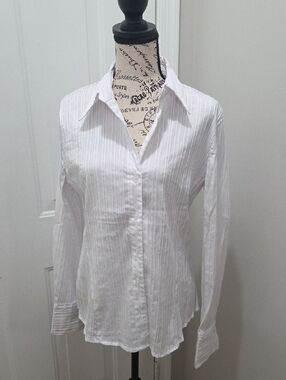 NWOT Dress Barn White Button-Down Shirt Large